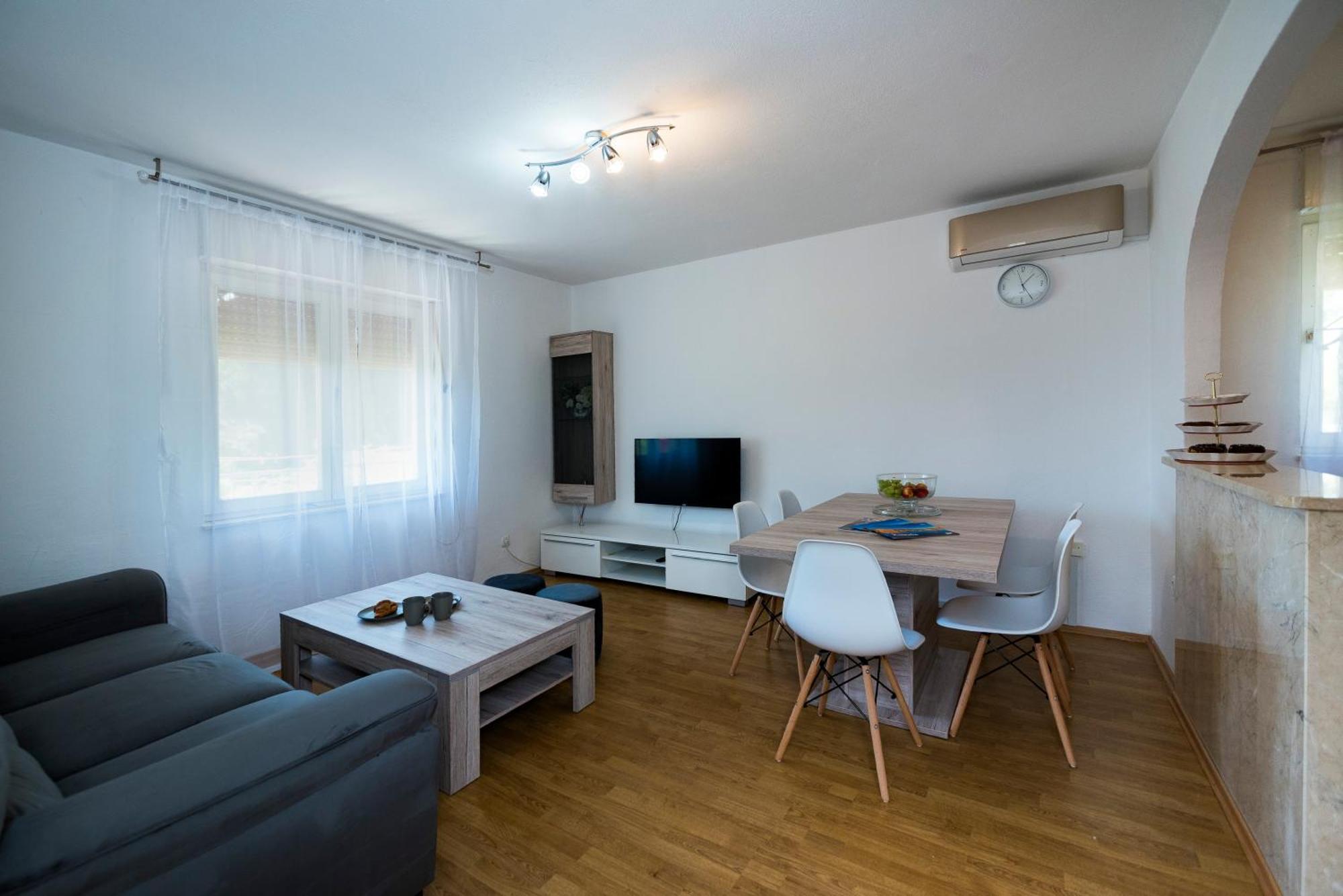 M&M Pelivan Apartments ソリン エクステリア 写真